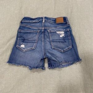 American Eagle Jean Shorts - Size 2 Medium Wash